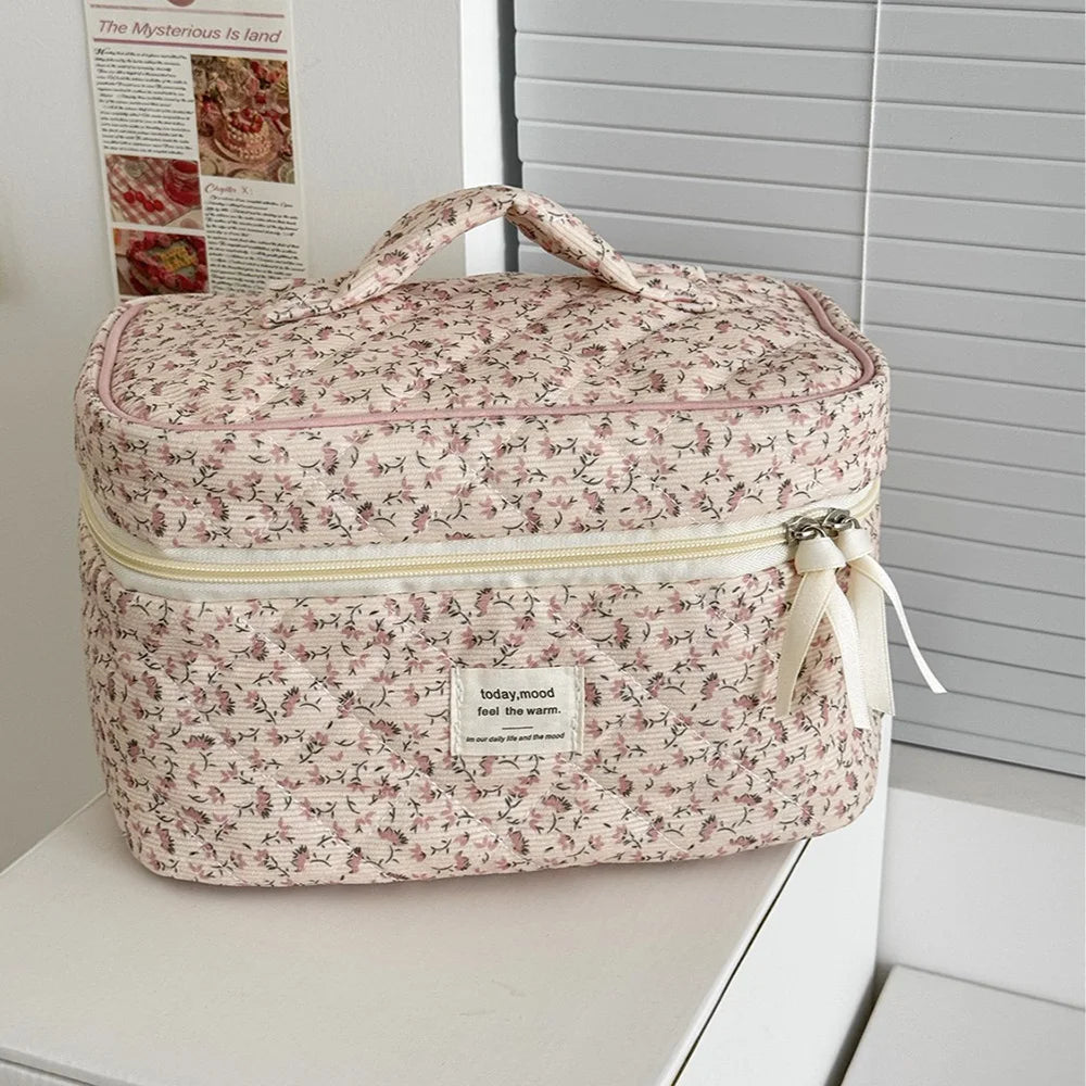 Vintage Floral Makeup Bag | Travel Beauty Organizer