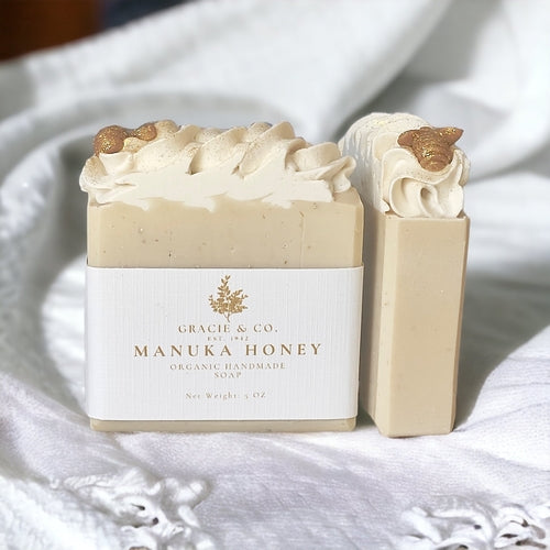 Manuka Honey, Oat & Coconut Milk Cleansing Bar